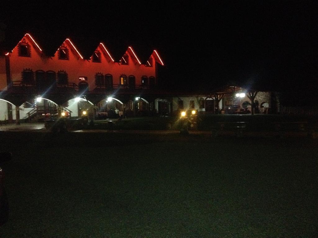 Pensiunea La Nise Simbata de Sus Exterior photo